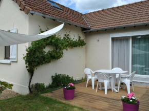 Charmante maisonnette avec jardin, proche des châteaux de la Loire et de Tours - FR-1-381-230